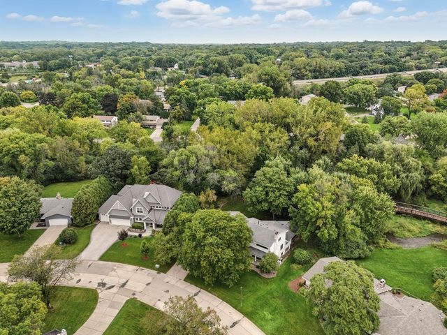 5512 Hillside Court, Edina, MN 55439