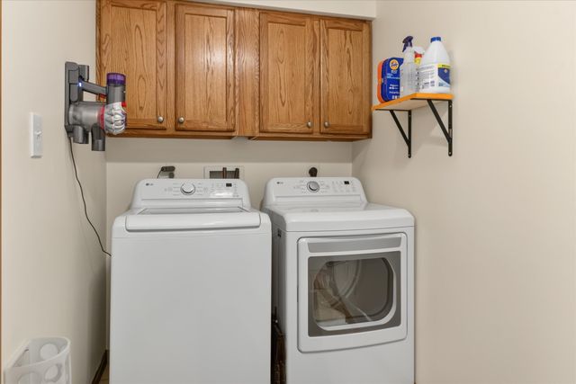 515 Sycamore Circle, Saline City, MI 48176