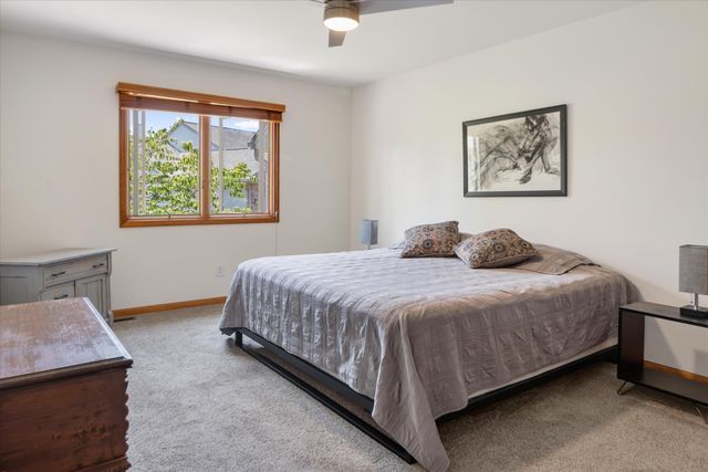 515 Sycamore Circle, Saline City, MI 48176