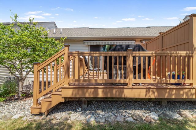 515 Sycamore Circle, Saline City, MI 48176