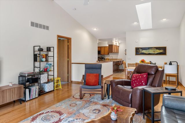 515 Sycamore Circle, Saline City, MI 48176