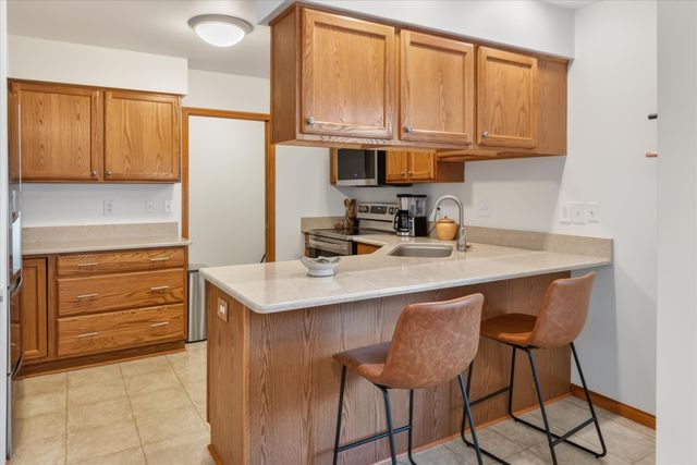515 Sycamore Circle, Saline City, MI 48176