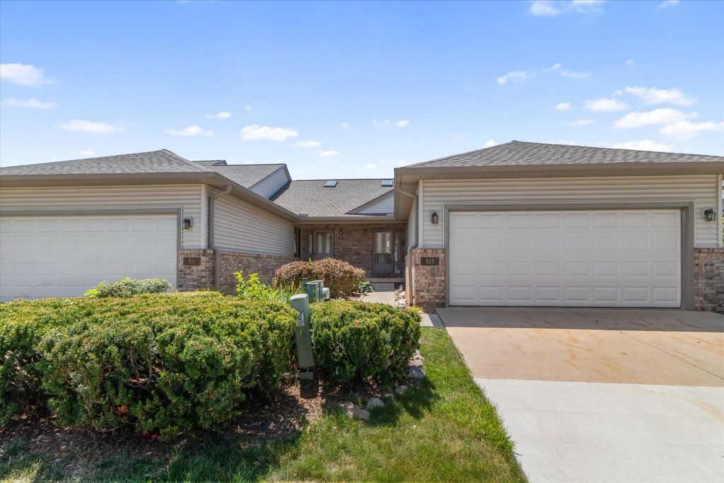 515 Sycamore Circle, Saline City, MI 48176