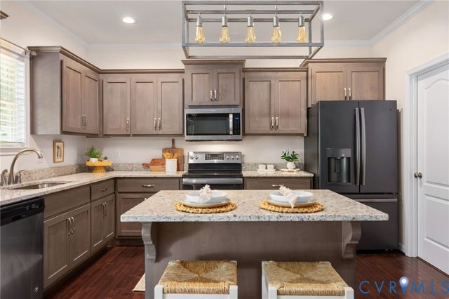 3101 Tadley Dr, Midlothian, VA 23112