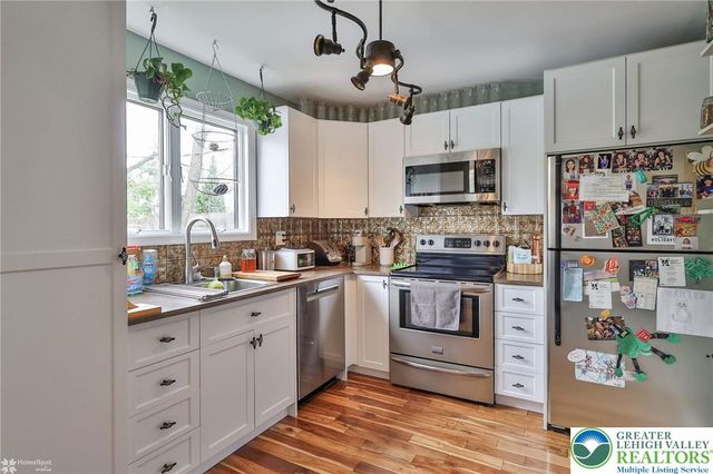 636 West Oxford Street, Coopersburg Boro, PA 18036