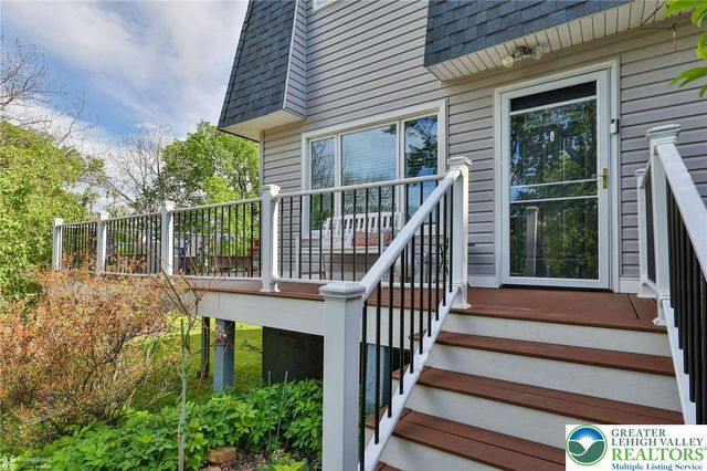 636 West Oxford Street, Coopersburg Boro, PA 18036