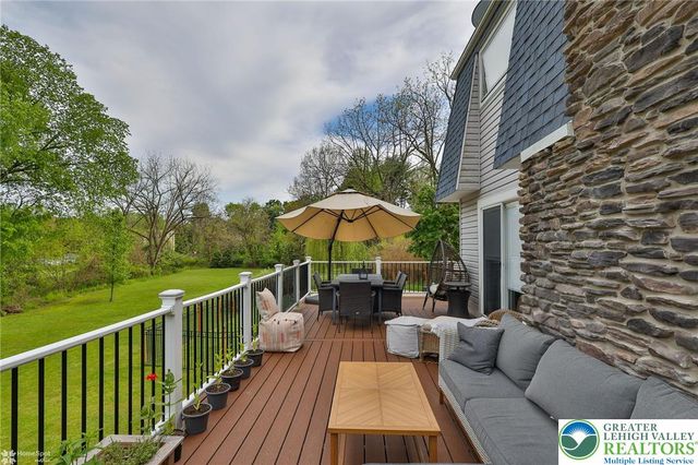 636 West Oxford Street, Coopersburg Boro, PA 18036