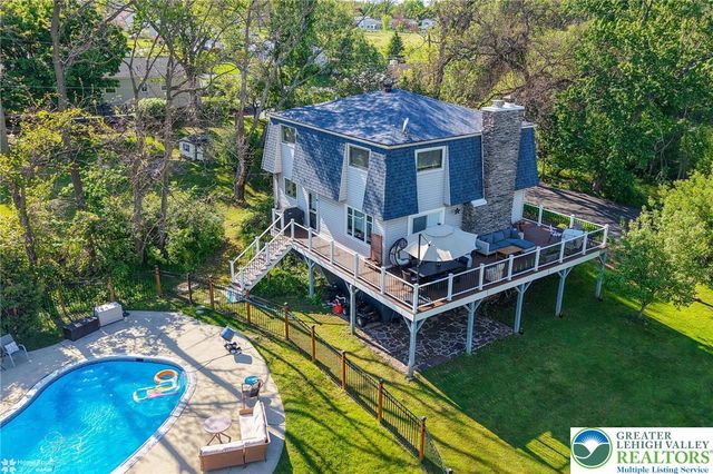 636 West Oxford Street, Coopersburg Boro, PA 18036