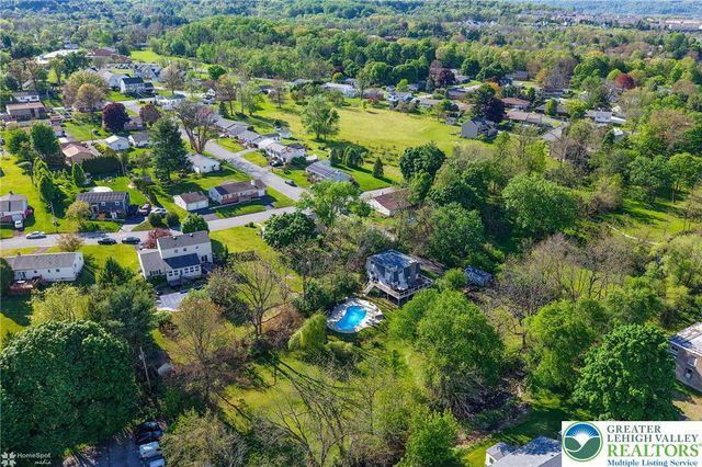 636 West Oxford Street, Coopersburg Boro, PA 18036