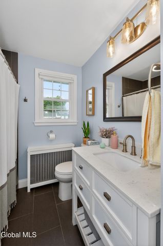 22 Chapman Drive, Guilderland, NY 12203