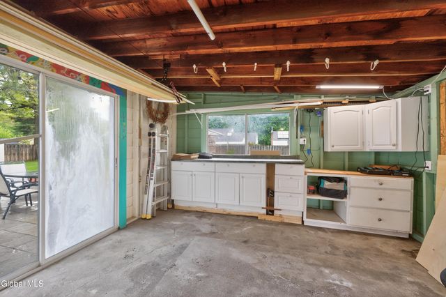 22 Chapman Drive, Guilderland, NY 12203