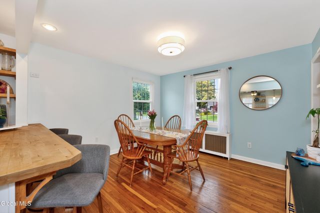 22 Chapman Drive, Guilderland, NY 12203