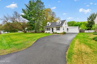22 Chapman Drive, Guilderland, NY 12203