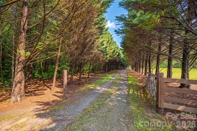 3323 Sadler Road, Alexis, NC 28006