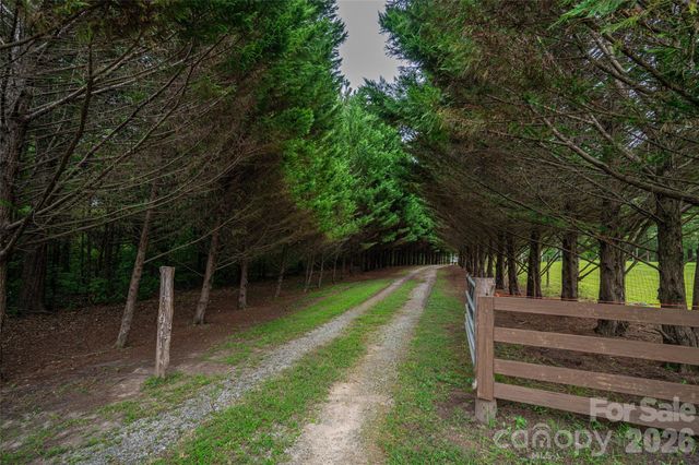 3323 Sadler Road, Alexis, NC 28006