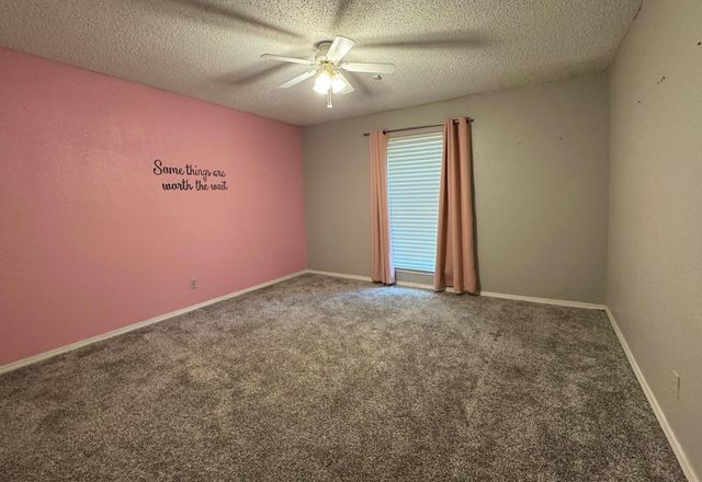 860 40th Street SE, Paris, TX 75462