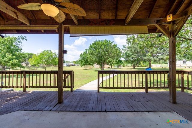 53 Tina’s Trail, Martindale, TX 78655