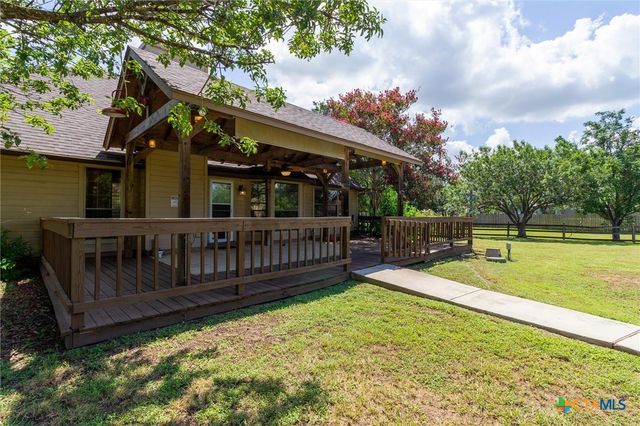53 Tina’s Trail, Martindale, TX 78655