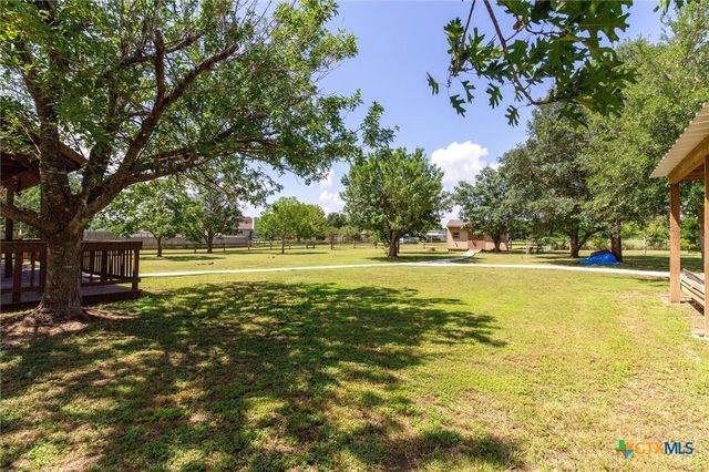 53 Tina’s Trail, Martindale, TX 78655