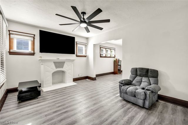 12015 Osceola Avenue, Cleveland, OH 44108