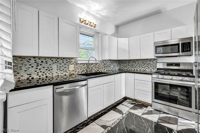12015 Osceola Avenue, Cleveland, OH 44108