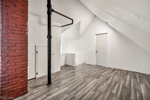 12015 Osceola Avenue, Cleveland, OH 44108