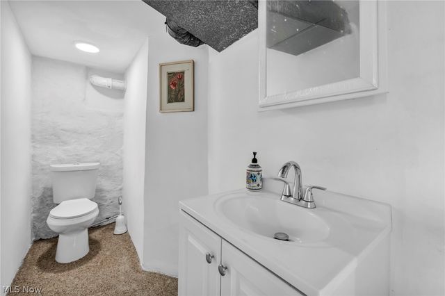 12015 Osceola Avenue, Cleveland, OH 44108