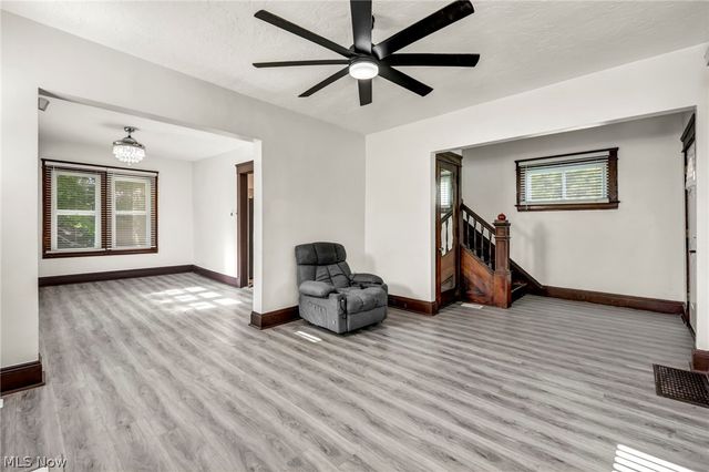12015 Osceola Avenue, Cleveland, OH 44108