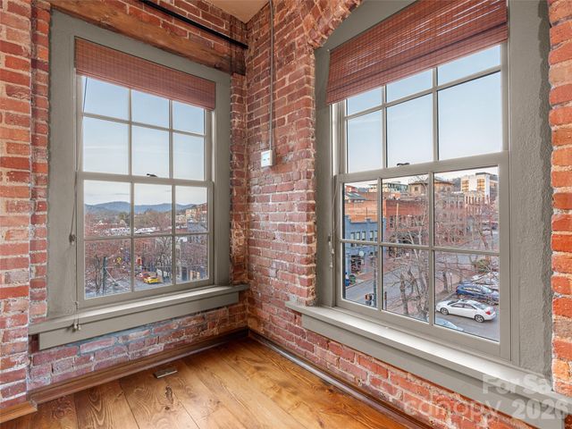 23 Rankin Avenue 302, Asheville, NC 28801
