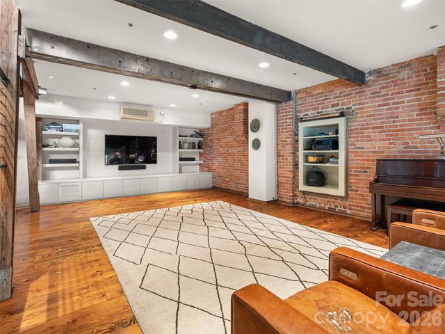 23 Rankin Avenue 302, Asheville, NC 28801