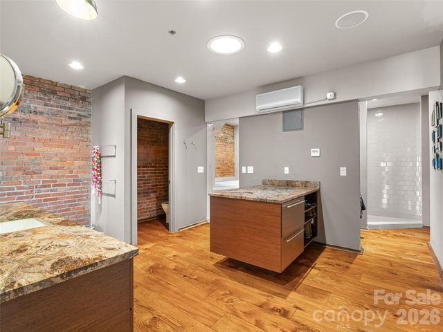 23 Rankin Avenue 302, Asheville, NC 28801