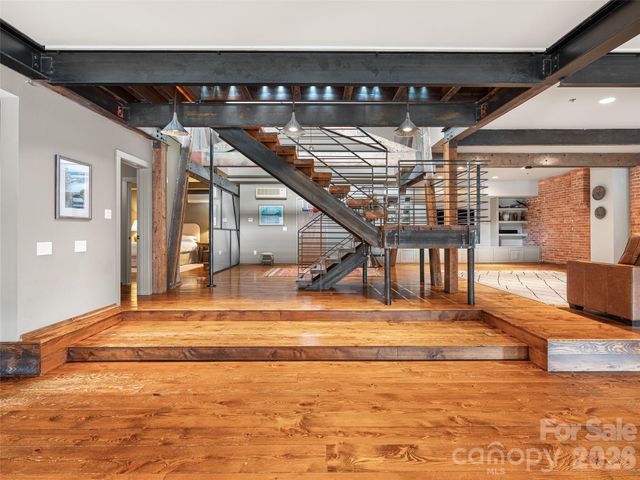 23 Rankin Avenue 302, Asheville, NC 28801