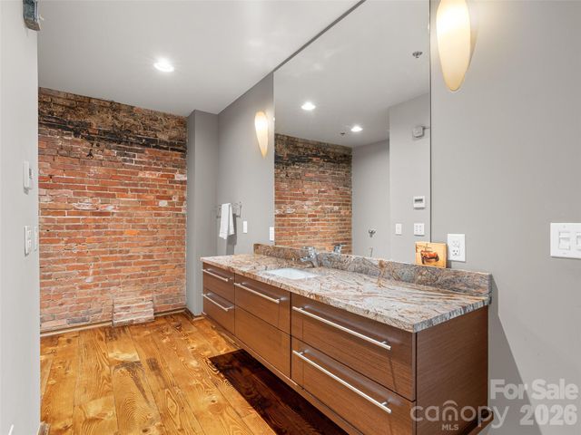 23 Rankin Avenue 302, Asheville, NC 28801