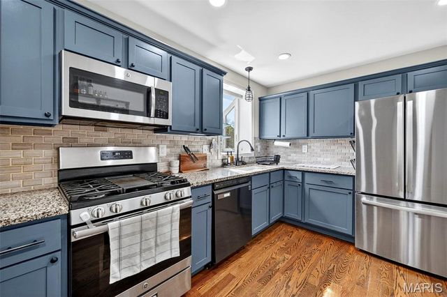 5749 Lost Brook Court, St Louis, MO 63129