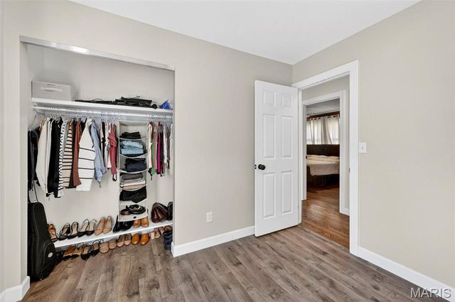 5749 Lost Brook Court, St Louis, MO 63129