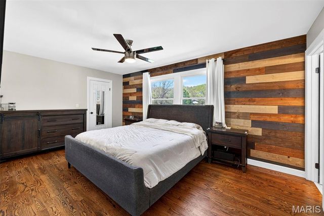 5749 Lost Brook Court, St Louis, MO 63129