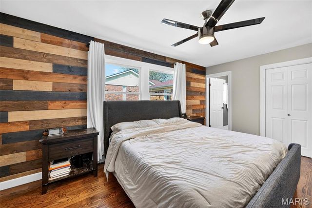 5749 Lost Brook Court, St Louis, MO 63129