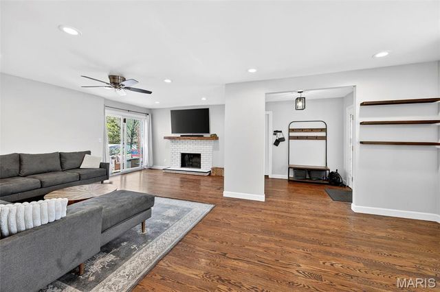 5749 Lost Brook Court, St Louis, MO 63129