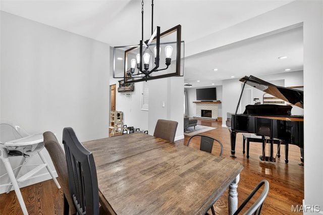 5749 Lost Brook Court, St Louis, MO 63129