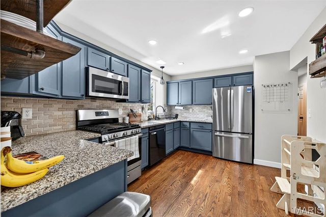 5749 Lost Brook Court, St Louis, MO 63129