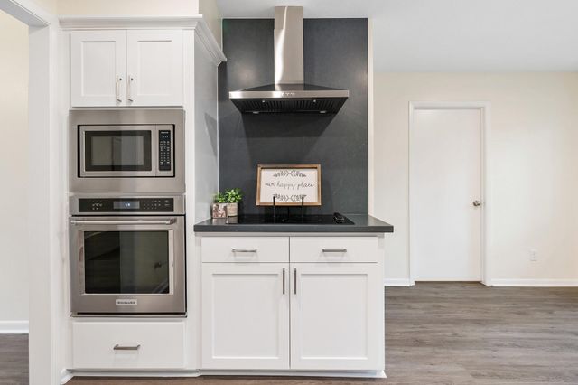 1924 Nursery Road, The Woodlands, TX 77380