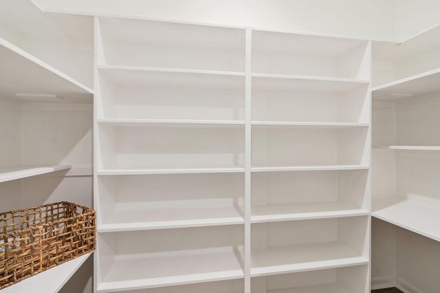 1924 Nursery Road, The Woodlands, TX 77380