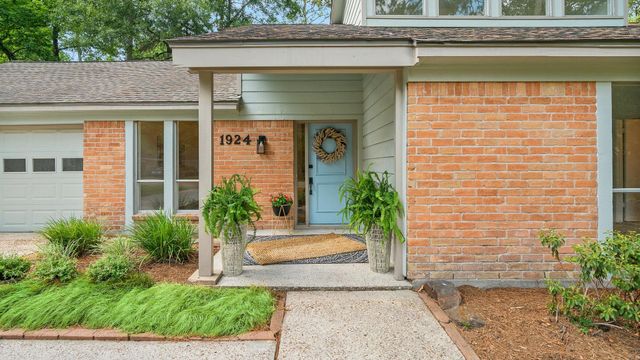 1924 Nursery Road, The Woodlands, TX 77380