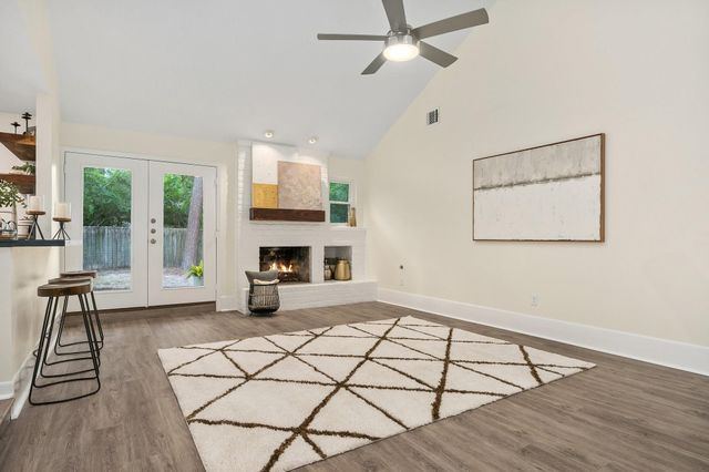 1924 Nursery Road, The Woodlands, TX 77380