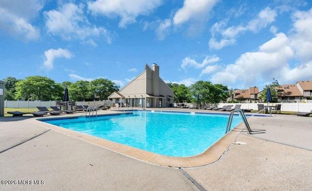 1 Cotswold Circle 801, Ocean Twp, NJ 07712