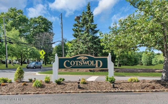 1 Cotswold Circle 801, Ocean Twp, NJ 07712