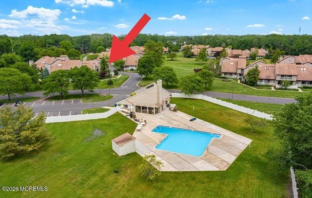 1 Cotswold Circle 801, Ocean Twp, NJ 07712