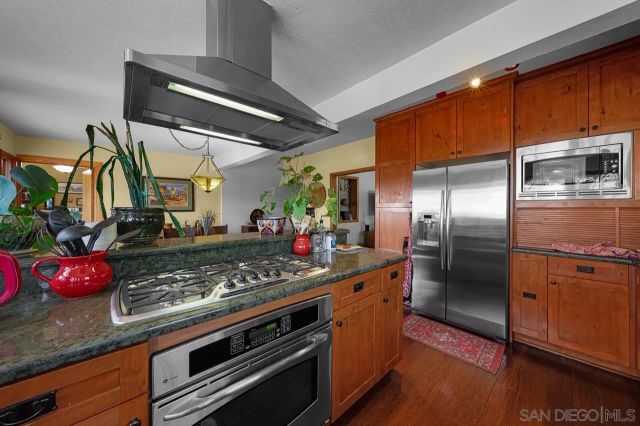 2332 Golden Avenue, Lemon Grove, CA 91945