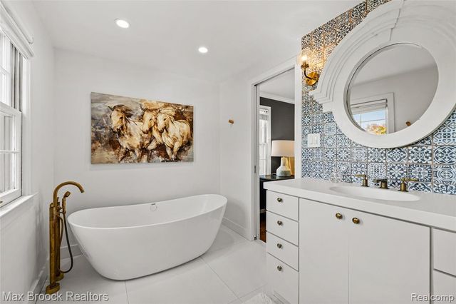 1882 Melbourne Street, Birmingham, MI 48009