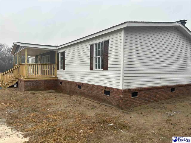 1542 E Carolina Ave, Hartsville, SC 29550